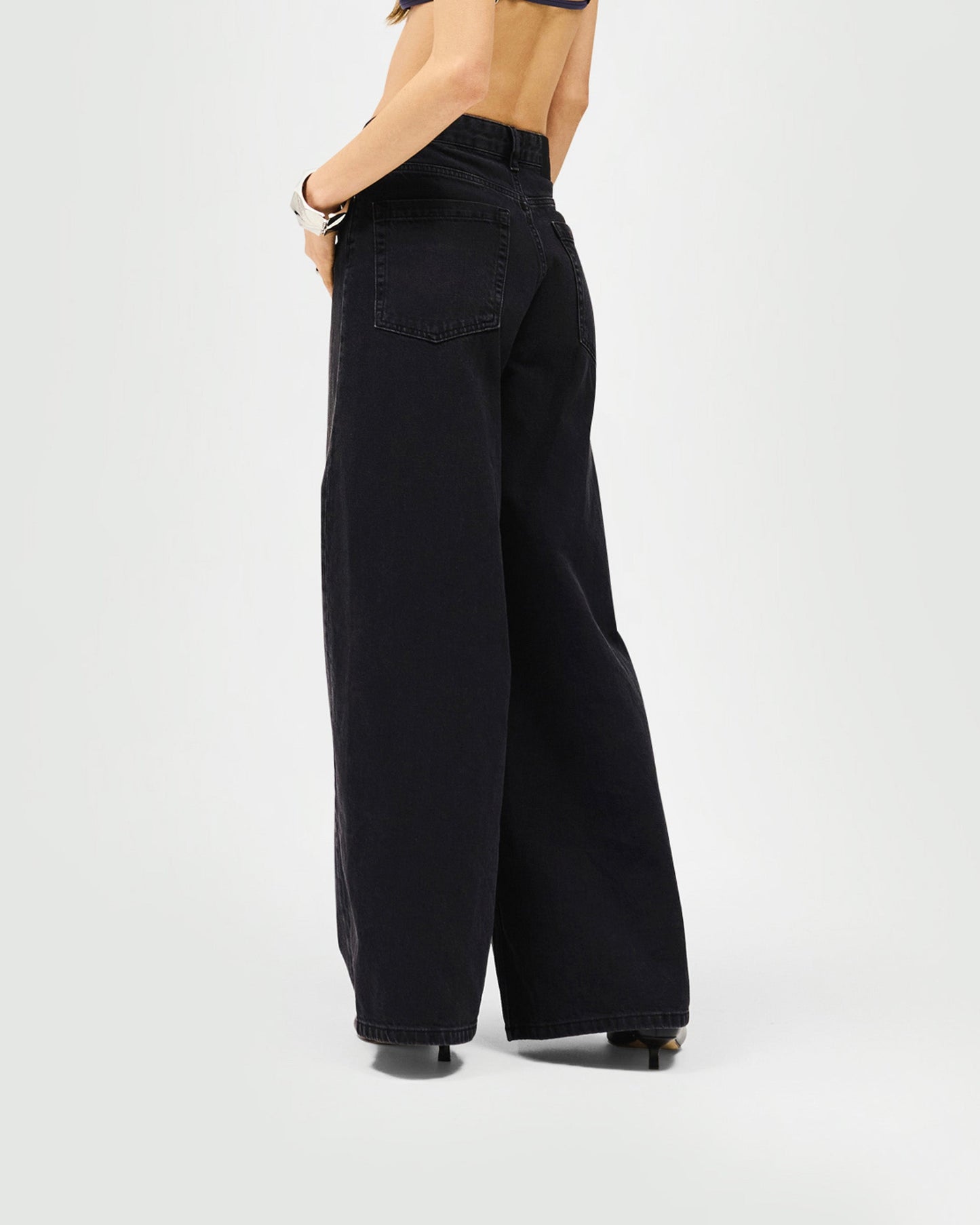 Mid Rise Wide Leg Jean - Washed Black