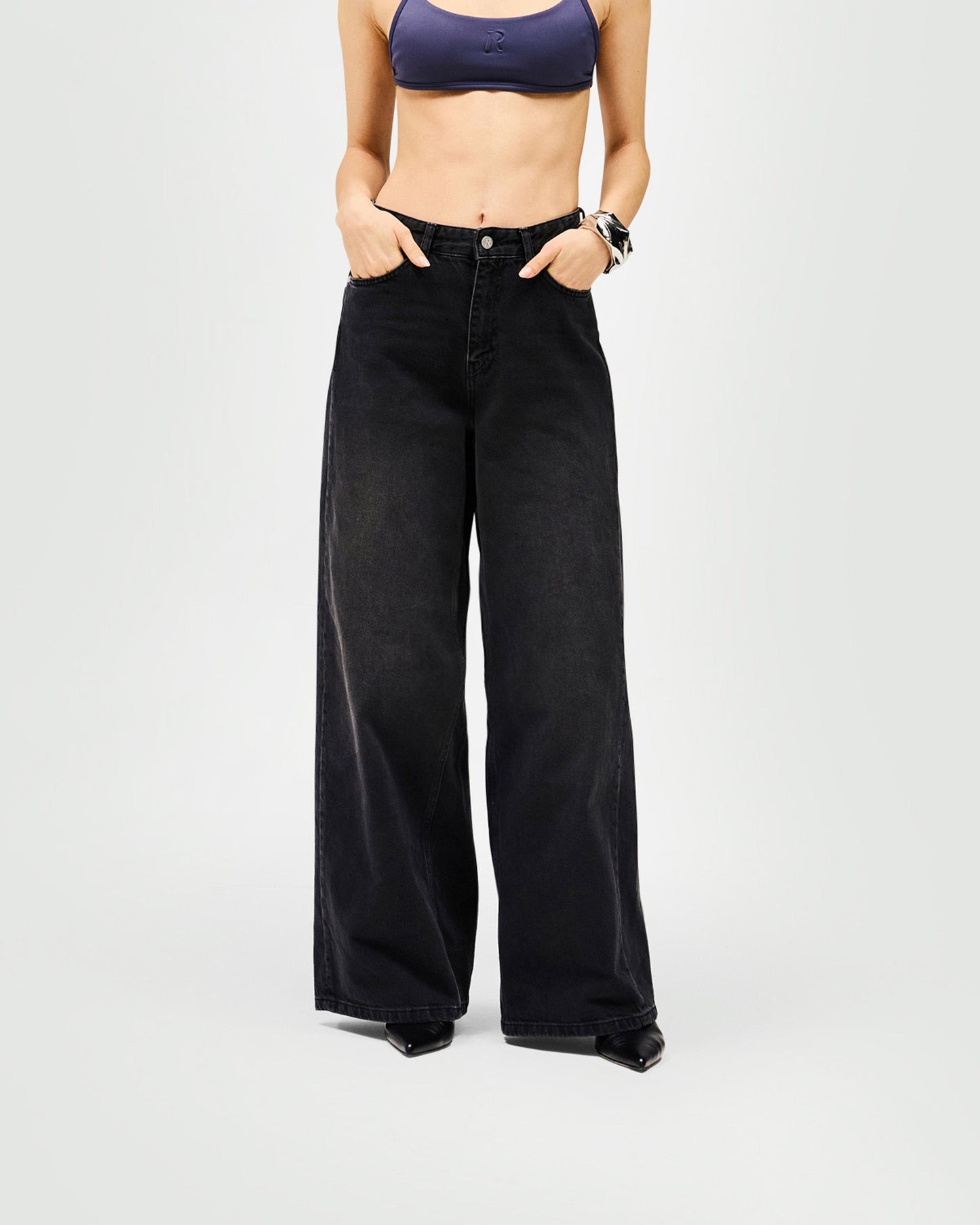 Mid Rise Wide Leg Jean - Washed Black